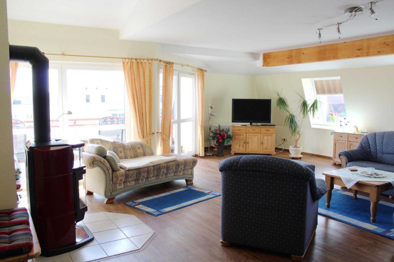 Ferienwohnung Am Schloss اوكرموند المظهر الخارجي الصورة